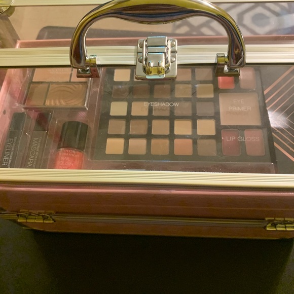 Make-up kit Pink Box - Picture 3 of 4